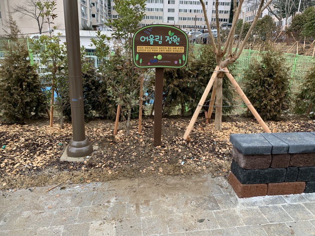 2049928719_fanHlsrT_e85f3faa3bd5c85a4f26bcd7bc882e2cdc82b173.jpg 이미지크게보기