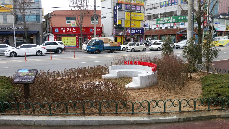 2049928719_CmQvceyV_e8664daee04f83765f10e4bcd090222677b23356.jpeg 이미지크게보기